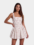 PRETTY IN FLORALS HALJINA