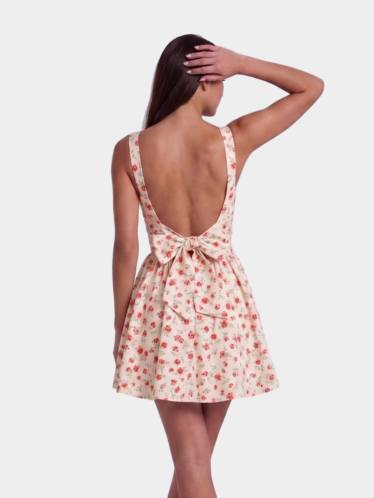 PRETTY IN FLORALS HALJINA